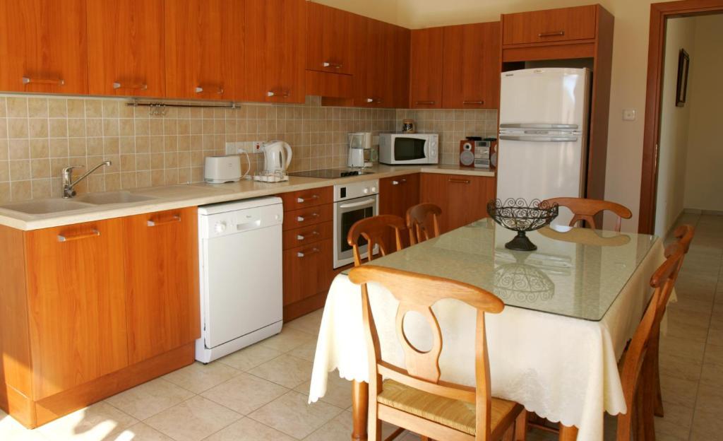 Eve Pissouri Xιnisteri Villa Номер фото